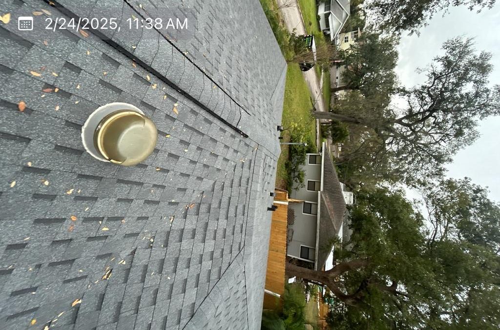 Atlas Pewter shingle roof installed by Providential Roofing in Bradenton, Florida