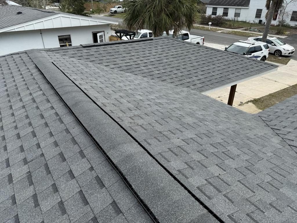 Atlas Pinnacle Pewter shingle roof installed by Providential Roofing in Florida