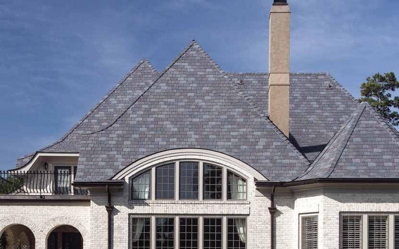 DaVinci Multi-Width Slate composite roof in European on a large home